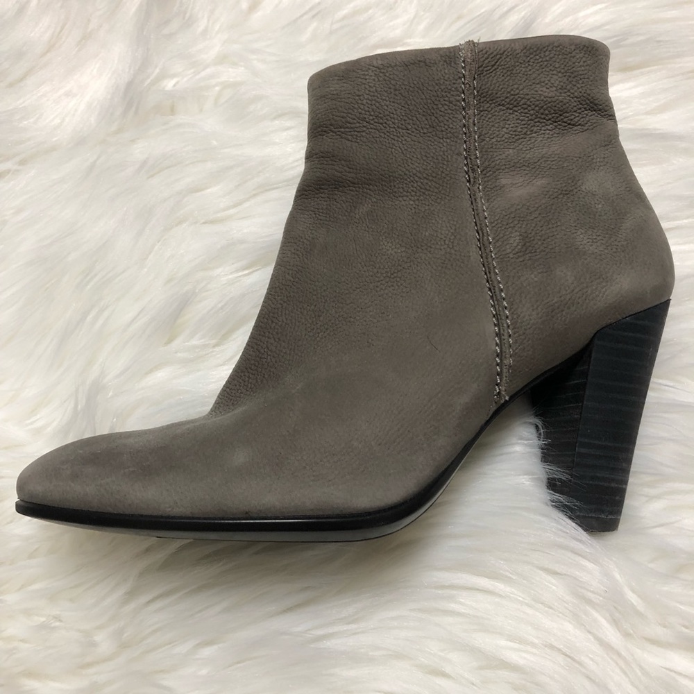 Ladies ECCO Grey Suede Ankle Boots